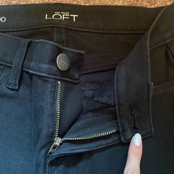 Loft black skinny jeans - 00 - EUC - Picture 4 of 9